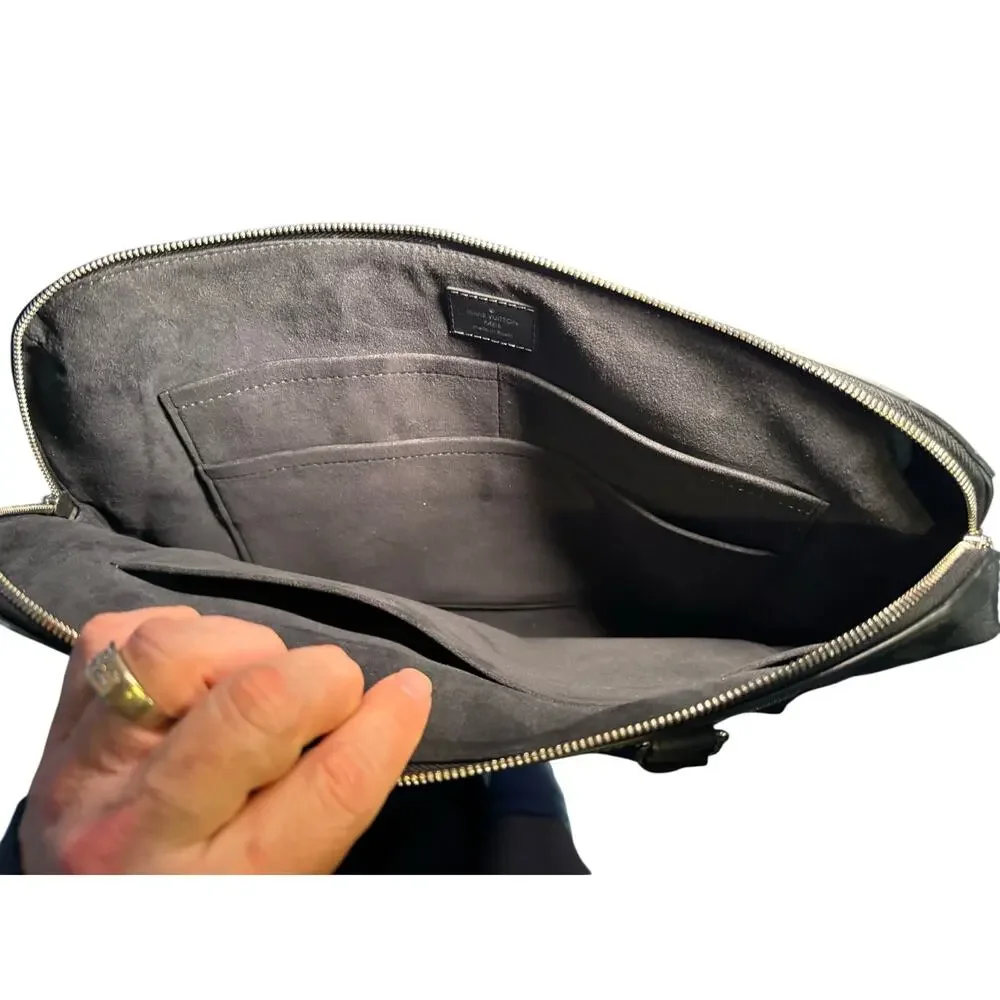 Louis Vuitton Damier Graphite Porte-Documents Voyage (document briefcase)